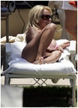 Pamela Anderson nude