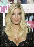 Tori Spelling nude