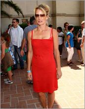 Cynthia Watros Nude Pictures