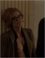 Kathleen Robertson Nude Pictures