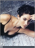 Carrie-Anne Moss Nude Pictures