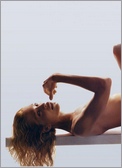 Jenna Elfman Nude Pictures
