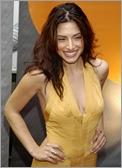 Sarah Shahi Nude Pictures